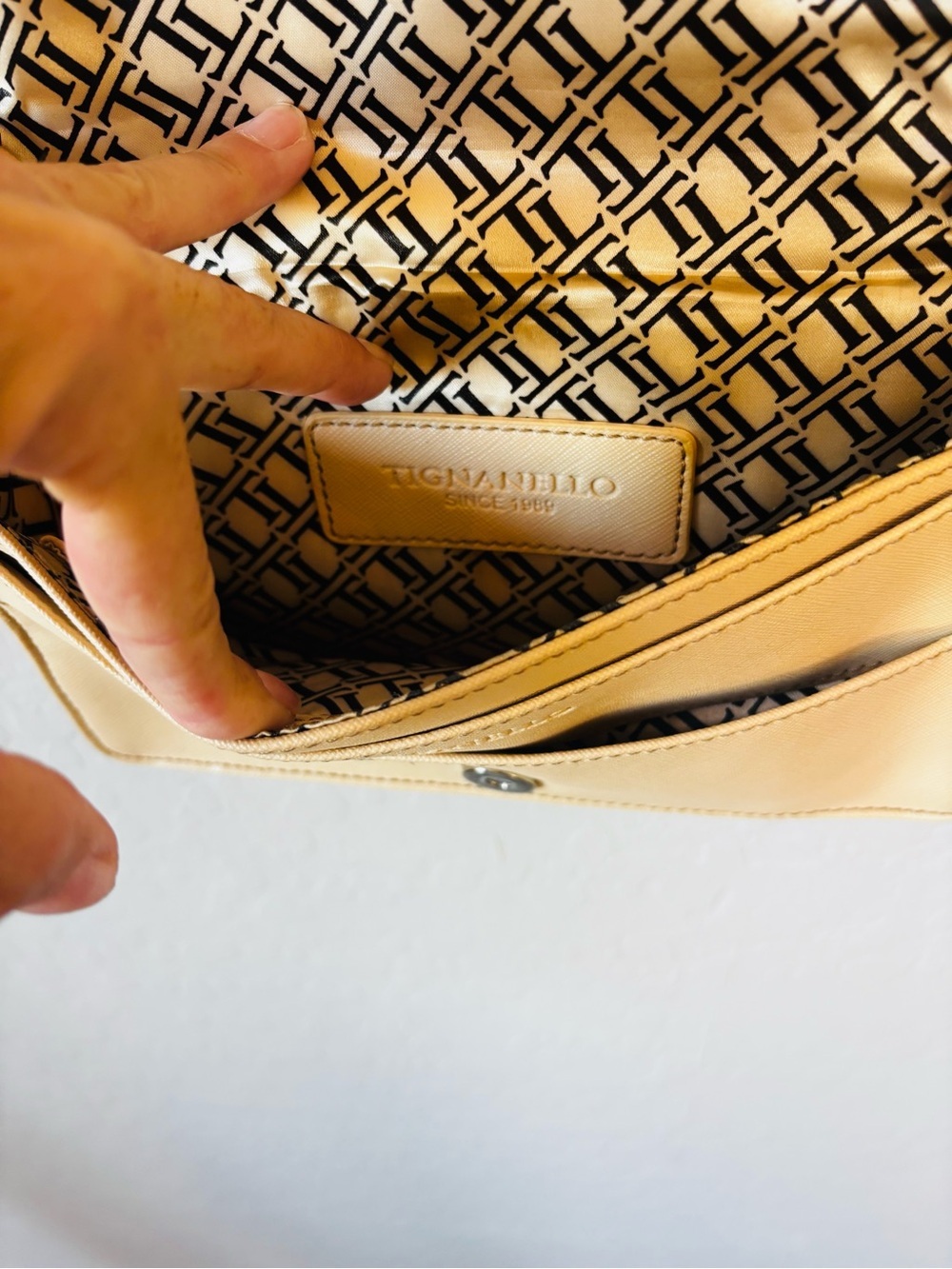 Tignanello saffiano leather Cream Crossbody Bag with Metal Logo Plate - Picture 2 of 9